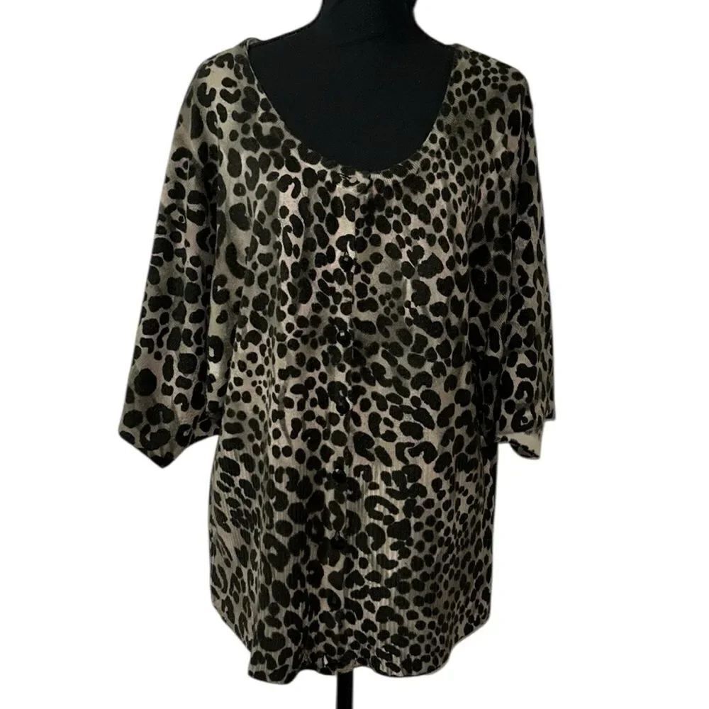 Grace Woman Leopard Print Short Dolman Sleeve Cardigan/Top(Size 14/16)